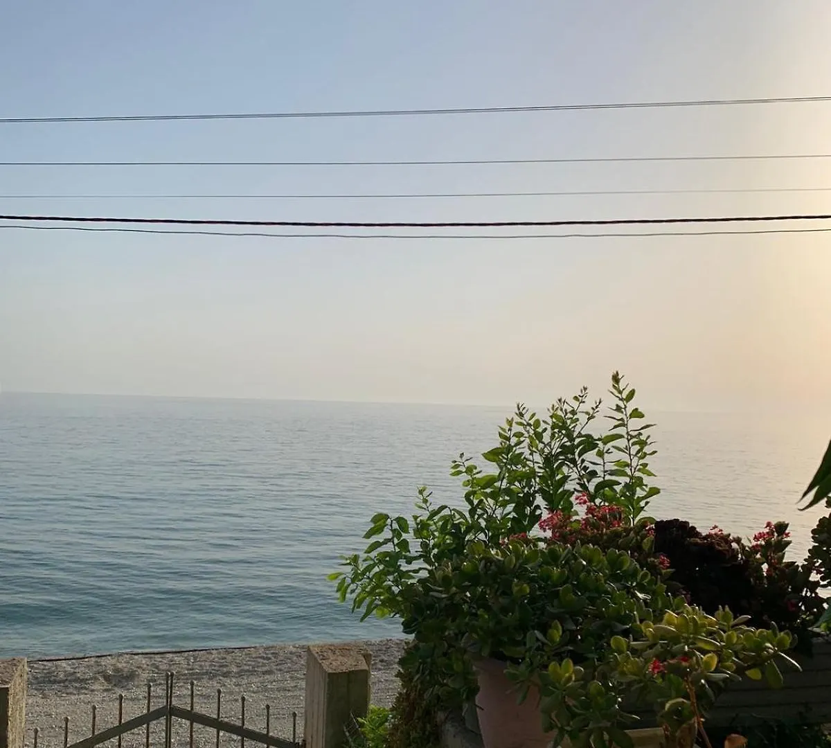 דירות בורש Sea La Vie Anesti