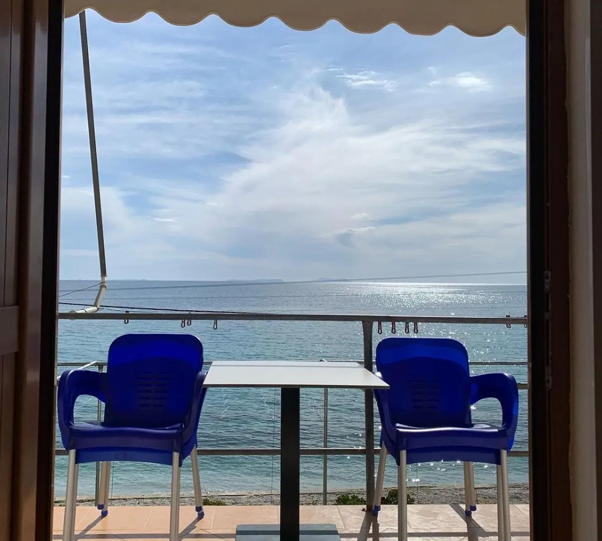 דירות בורש Sea La Vie Anesti
